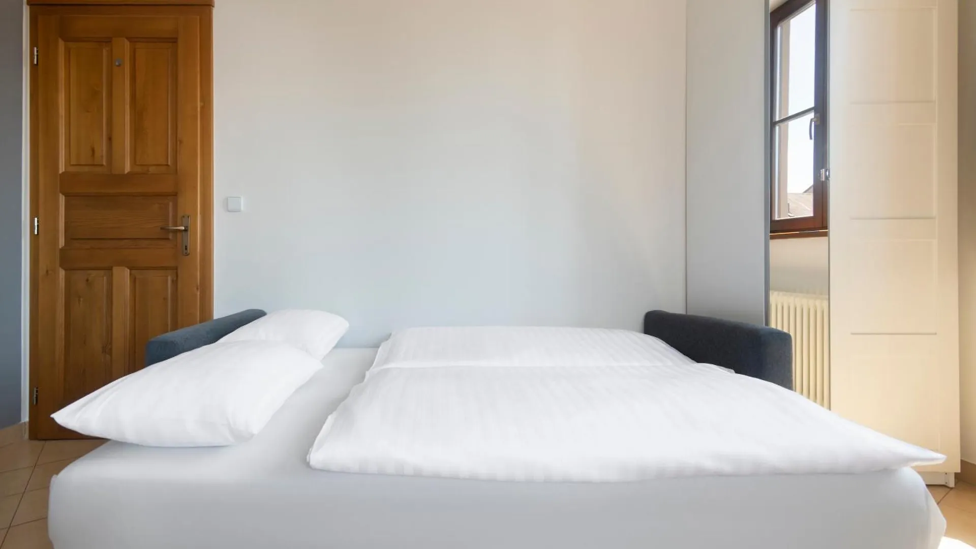 Bohemian Dreams Apartments And Suites By Dwellfort Prague 4*,  Czech Republic