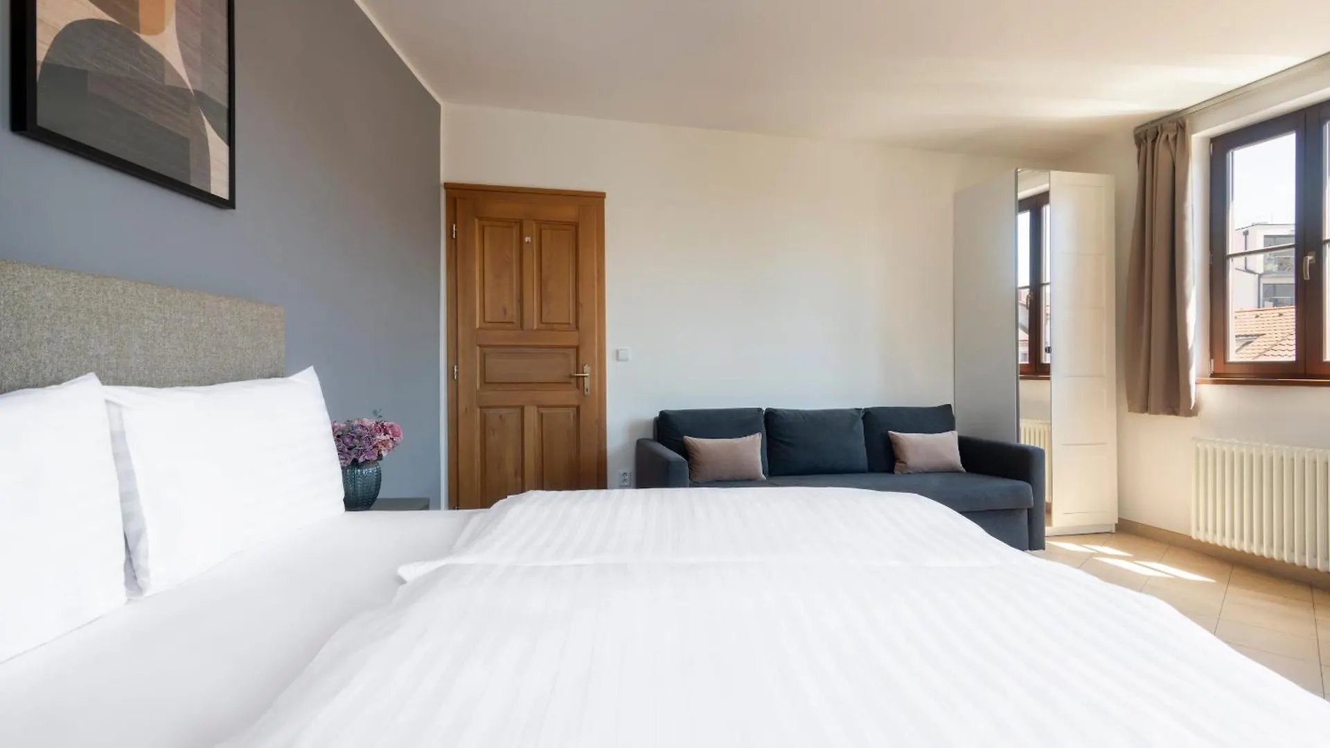 Aparthotel Bohemian Dreams Apartments And Suites By Dwellfort Prague