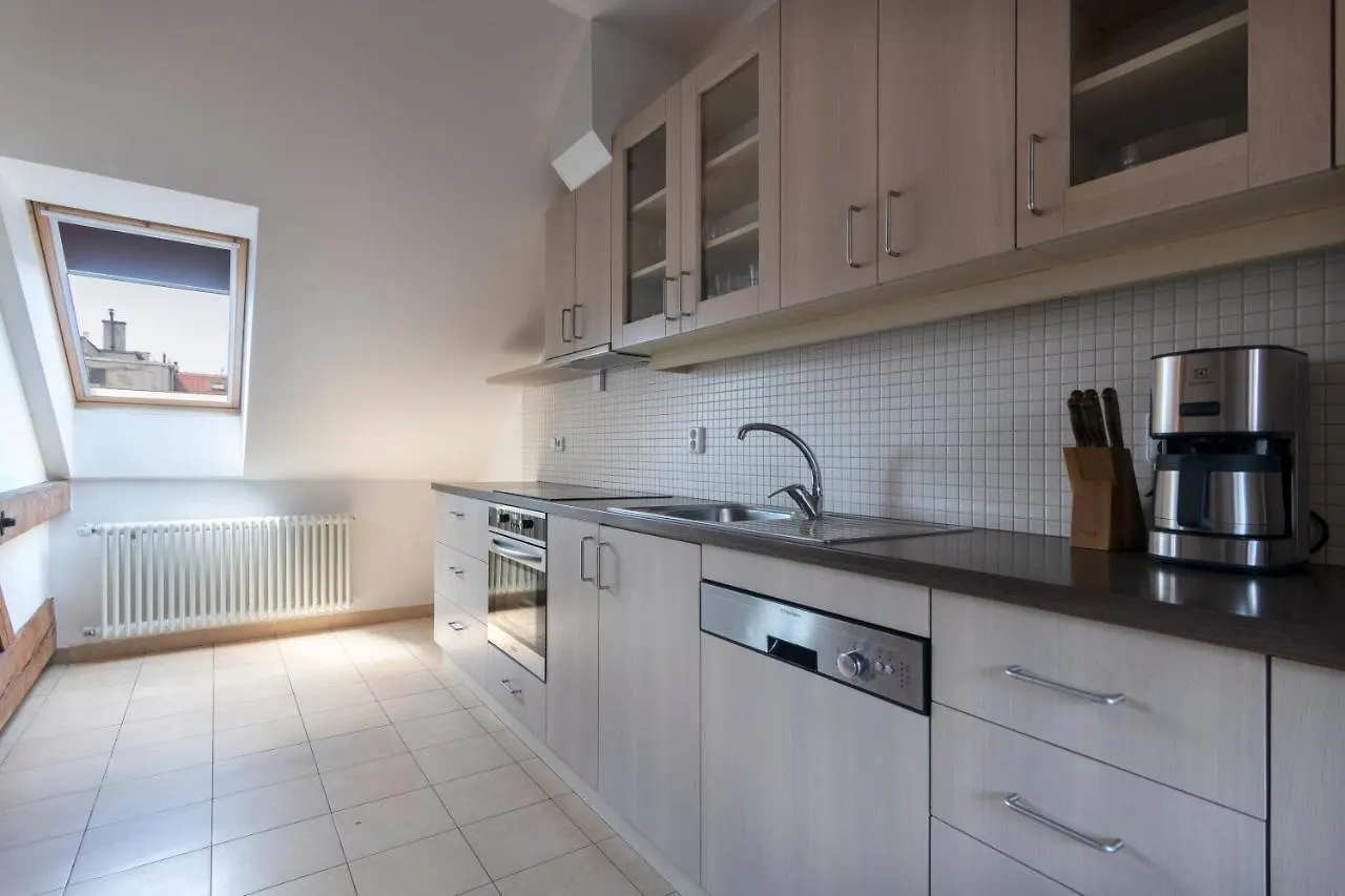 Bohemian Dreams Apartments And Suites By Dwellfort Prague Aparthotel