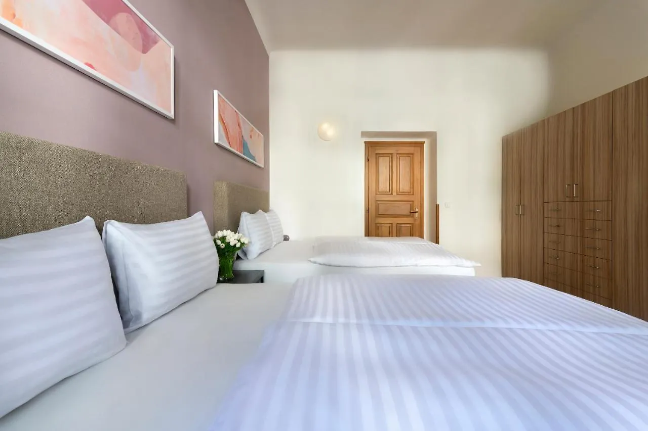 Bohemian Dreams Apartments And Suites By Dwellfort Prague Aparthotel