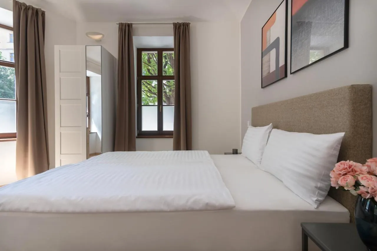Bohemian Dreams Apartments And Suites By Dwellfort Praga República Checa