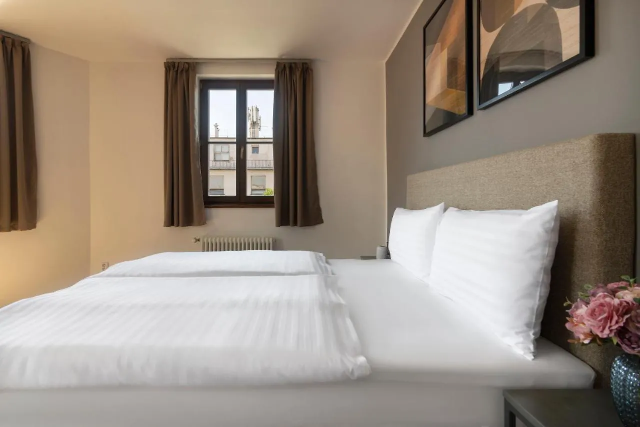 Bohemian Dreams Apartments And Suites By Dwellfort Praga 4*,  República Checa