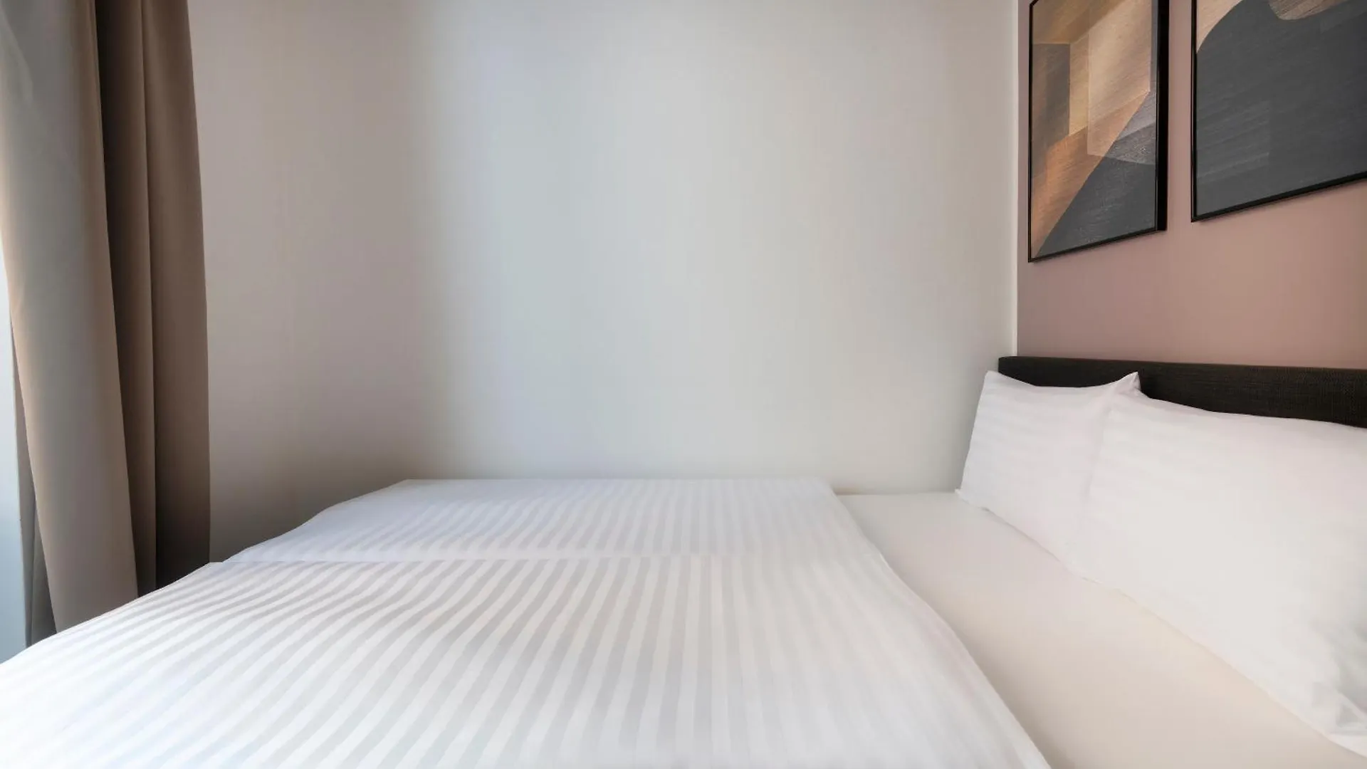 Bohemian Dreams Apartments And Suites By Dwellfort Praga