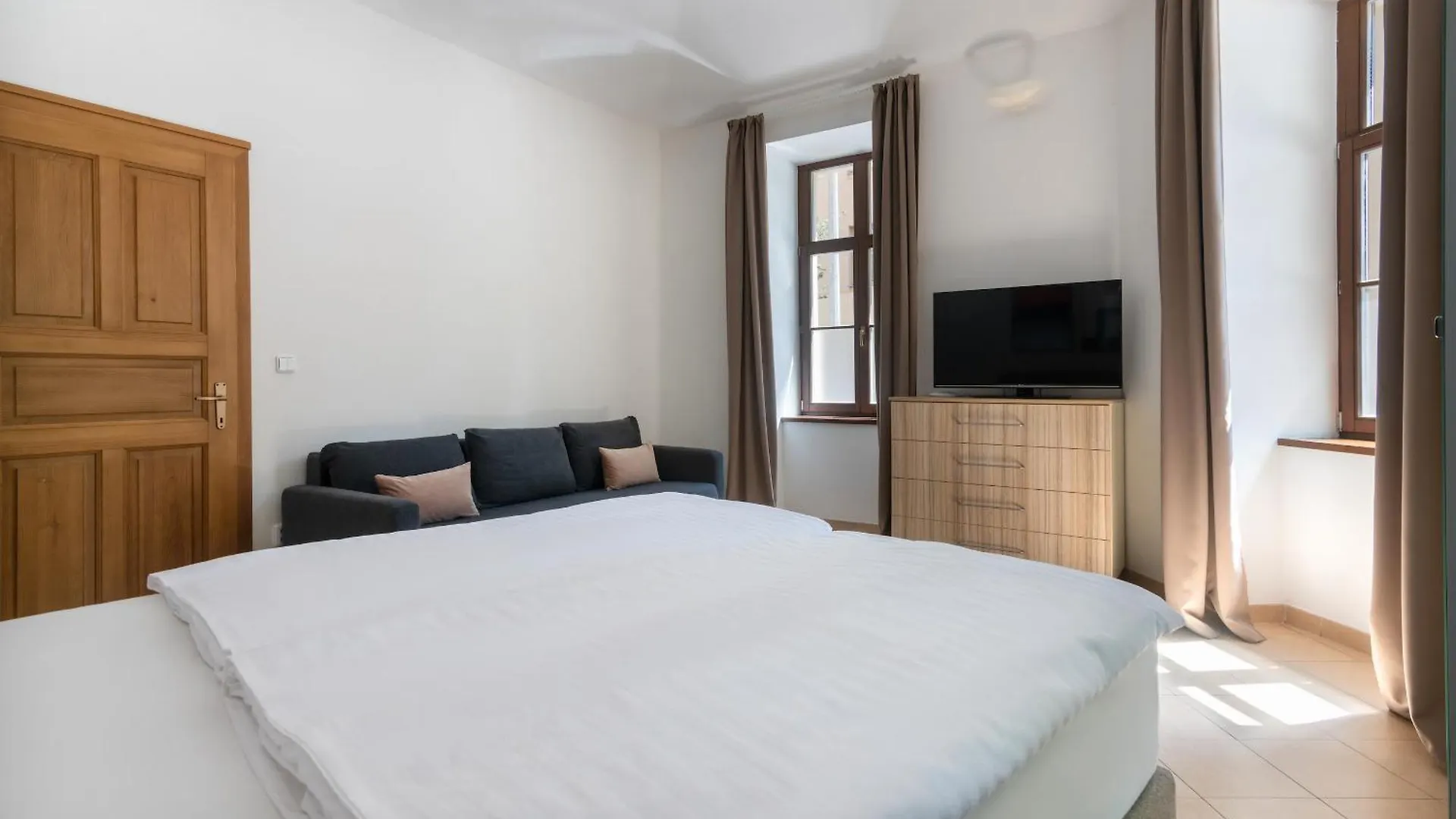 Apartahotel Bohemian Dreams Apartments And Suites By Dwellfort Praga